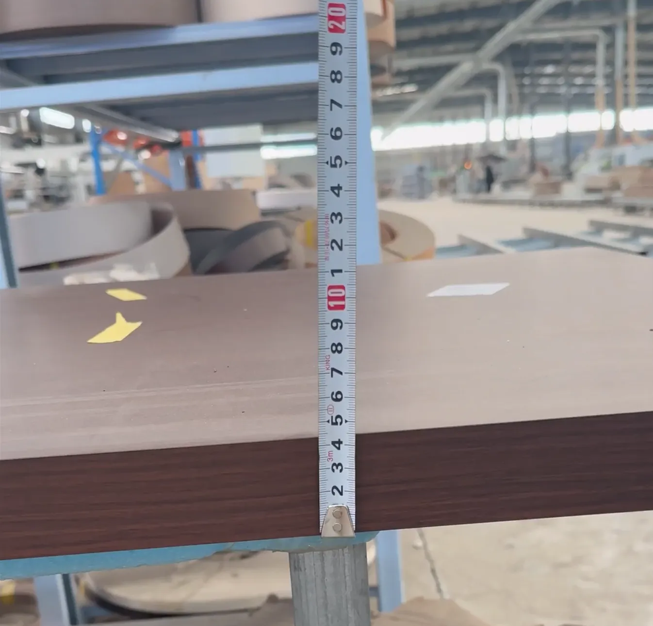 Flush door with 4.5 cm thickness