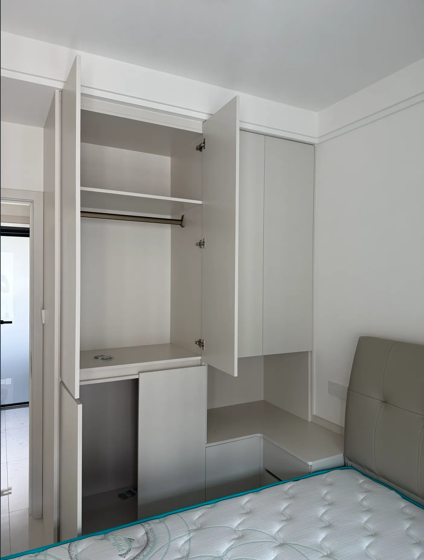 Melamine board furniture and cabinetry application in a home interior